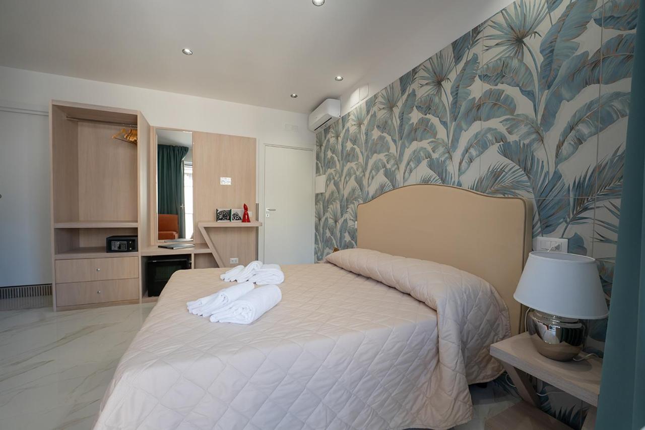 Hotel Medina H. Napoli Centro, By Clapa Group Extérieur photo