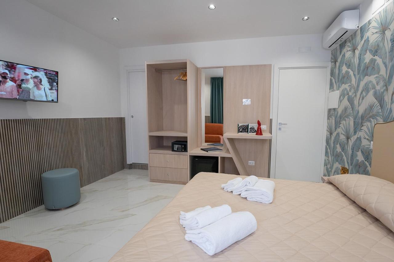 Hotel Medina H. Napoli Centro, By Clapa Group Extérieur photo