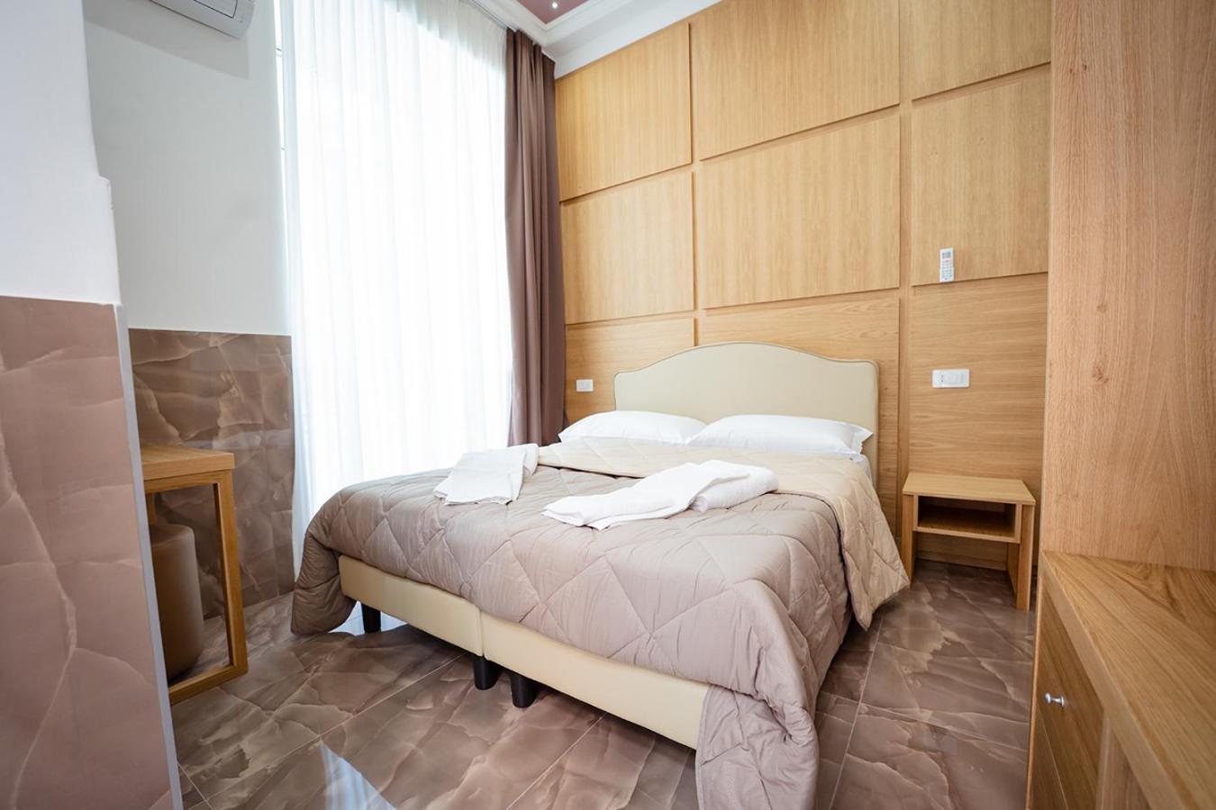 Hotel Medina H. Napoli Centro, By Clapa Group Extérieur photo
