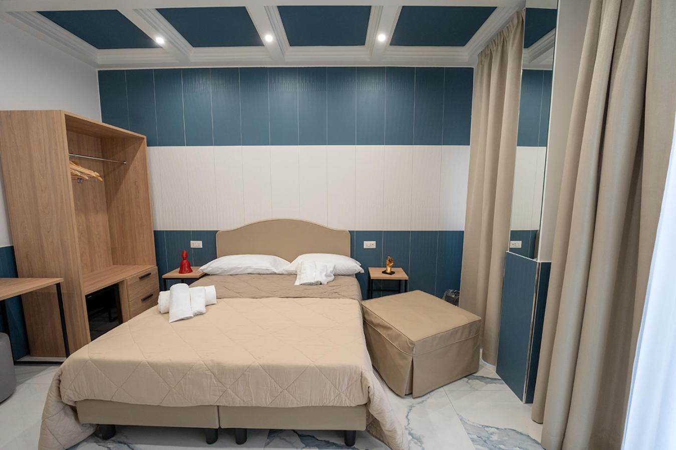 Hotel Medina H. Napoli Centro, By Clapa Group Extérieur photo