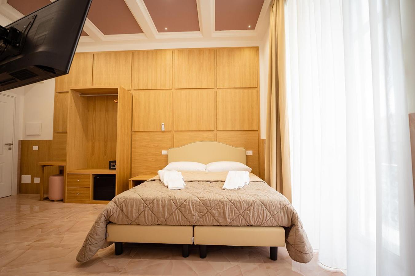 Hotel Medina H. Napoli Centro, By Clapa Group Extérieur photo